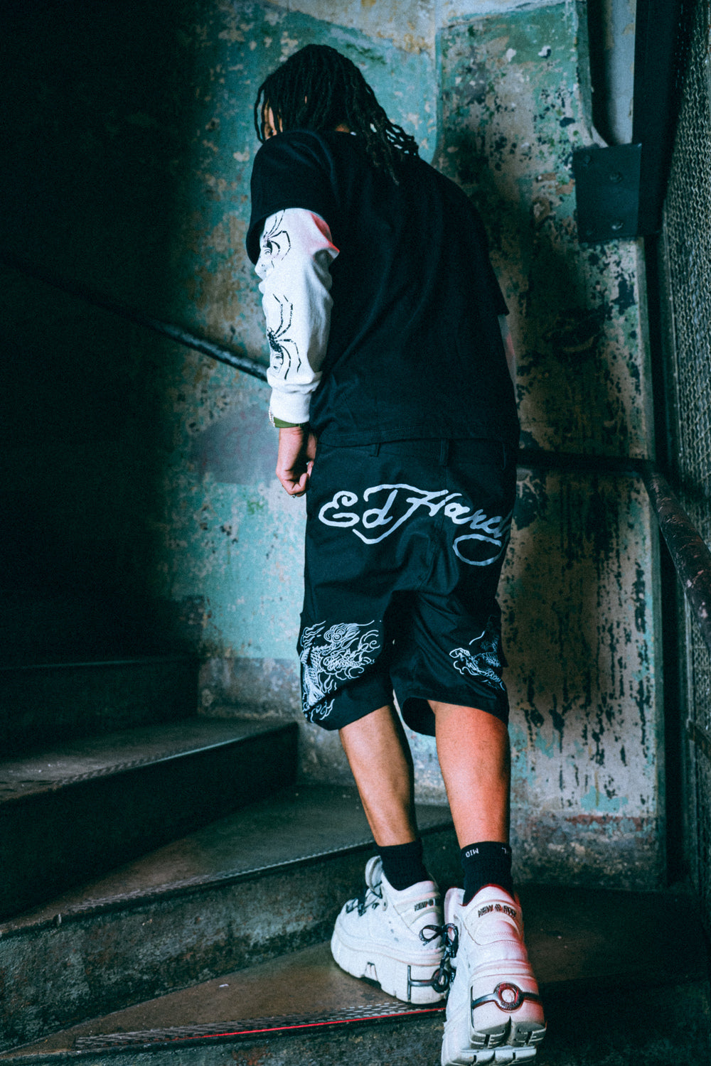 Bermuda Preta "Dragon" Ed Hardy x Matuê