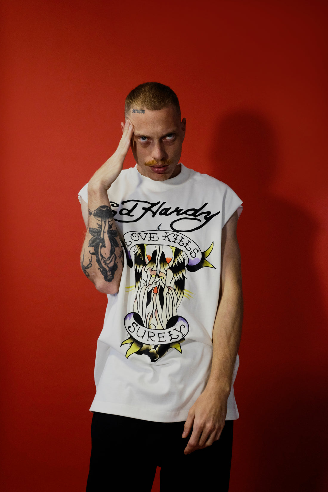 Sleeveless Tee "Love Kills Surely" White
