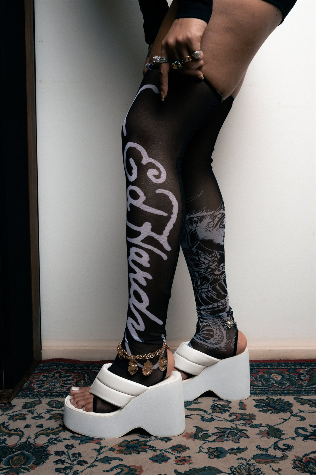 Meia de Tule Preta Ed Hardy by Tasha & Tracie